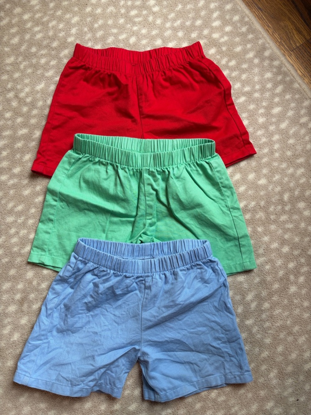 Little English Three-Pack Cotton Shorts in Red, Green, and Light Blue | size 3T